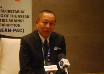 Abd Halim Aman mengadakan sidang akhbar selepas merasmikan Mesyuarat Jawatankuasa Sekretariat ASEAN Parties Against Corruption (ASEANPAC) Ke-22 di Banda Hilir, hari ini. UTUSAN/AMRAN MULUP