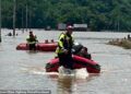 BANJIR berlaku di Missouri selepas hujan lebat luar biasa. - Peronda Lebuh Raya Missouri/Facebook