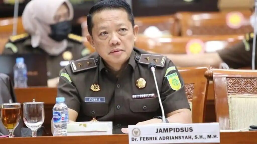 Top Indonesian prosecutor resigns after raid uncovers $20 million cash, 74kg gold