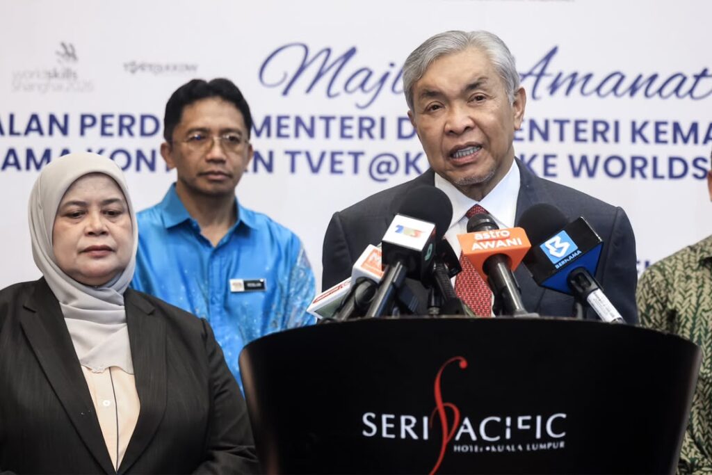 PAS's Political Stance Changes With Current Suitability, Says Ahmad Zahid