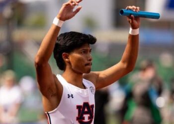 Muhammad Azeem Fahmi mahu meneruskan pelan latihan yang disusun jurulatihnya di Auburn University, Amerika Syarikat (AS), Ken Harnden. - FB AZEEM FAHMI