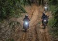 SEKUMPULAN guru-guru Sekolah Kebangsaan Balar terpaksa menempuh perjalanan mencabar untuk menjalankan tugas mendidik anak-anak Orang Asli di pedalaman Gua Musang, Kelantan.