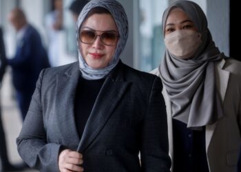 Zizie Izette Abdul Samad dilepas dan dibebaskan daripada tiga pertuduhan bersubahat terima rasuah RM2.8 juta Mahkamah Sesyen Kuala Lumpur, semalam. – UTUSAN/SHIDDIEQIIN ZON