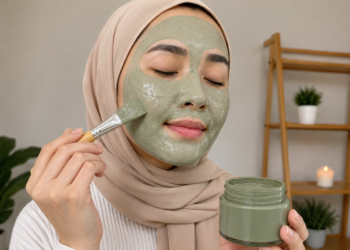 gunakan masker tanah liat secara sederhana dan mengikut keperluan kulit masing-masing. - GAMBAR HIASAN