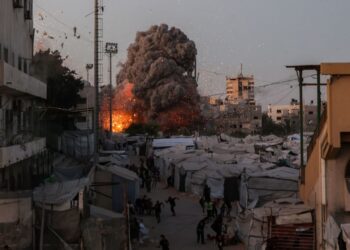 ISRAEL menyerang Masjid Al-Muttaqin, Gaza. - AFP