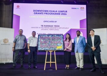 HANNAH Yeoh melancarkan Program Geran Pusat Bandar Kuala Lumpur di Odean Kuala Lumpur hari ini. UTUSAN/M. FIRDAUS M. JOHARI