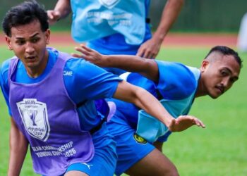 SKUAD Harimau Malaya menjalani latihan menjelang pertemuan menentang Thailand dalam saingan Piala ASEAN 2026 di Bangkok, esok. - IHSAN FAM