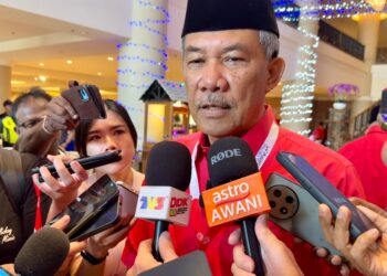 MOHAMAD Hasan ditemui selepas merasmikan Mesyuarat Perwakilan Wanita, Pergerakan Pemuda dan Pergerakan Puteri UMNO Bahagian Rembau 2026 di Seremban, Negeri Sembilan hari ini. - UTUSAN/NOR SHAFIQAH MOHD. GHAZALI