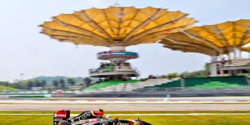 Menurut kenyataan yang dikeluarkan SIC, penganjuran GP Bahrain di Malaysia masih tertakluk kepada pemeteraian perjanjian akhir termasuk kelulusan Majlis Sukan Permotoran Dunia. - AFP