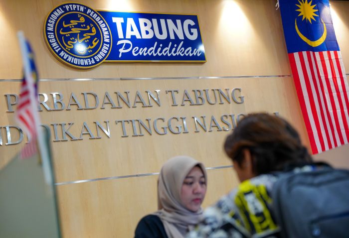 Peminjam PTPTN berpendapatan RM2,500 ke bawah diberi penangguhan bayaran balik Peminjam PTPTN berpendapatan RM2,500 ke bawah diberi penangguhan bayaran balik