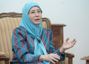 TUNKU AZIZAH AMINAH MAIMUNAH ISKANDARIAH. -MINGGUAN/FAUZI BAHARUDIN