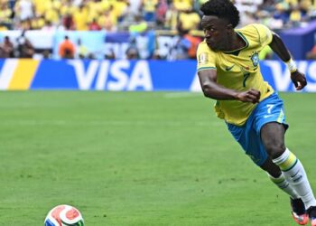 Liverpool menetapkan sasaran untuk mendapatkan khidmat bintang Brazil, Vinicius Junior bagai menguatkan jentera serangan pasukan itu pada musim baharu. - AFP