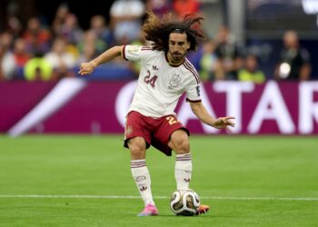 Marc Cucurella menjadi tonggak pertahanan Sepanyol bagi bertemu Argentina dalam aksi final Piala Dunia 2026. - AFP