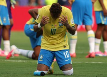 REAKSI Neymar selepas pasukan tersingkir daripada saingan Piala Dunia 2026. - AFP
