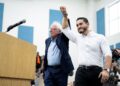 ABDUL El-Sayed (kanan) dan Bernie Sanders. - AFP