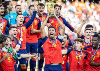 Sepanyol kini bergelar pasukan No. 1 dunia berdasarkan ranking terkini FIFA. - AFP