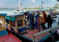 PENGGUNAAN bot penambang elektrik berasaskan bateri atau E-Boat Penambang dapat mentransformasikan perkhidmatan bot penambang Seberang Takir di Kuala Terengganu agar lebih moden, selamat, mesra alam dan berdaya saing.
