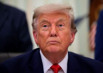 DONALD TRUMP