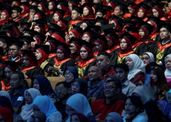 KERAJAAN perlu menyalurkan lebih banyak peruntukan kewangan kepada universiti-universiti yang baru bertapak di negara ini.