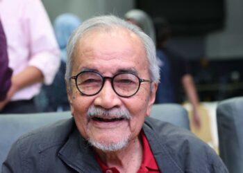 ANWAR mendoakan Rahim dikurniakan usia yang diberkati, kesihatan yang baik serta kekuatan untuk terus menyumbang kepada dunia seni. - FACEBOOK ANWAR IBRAHIM