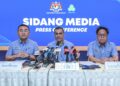 MOHAMMED Azman Aziz Mohammed bercakap dalam sidang media mengenai Skim Kemalangan Bukan Bencana Kerja (LINDUNG 24 Jam) di Menara Perkeso, Jalan Ampang, Kuala Lumpur, hari ini - UTUSAN/SYAKIR RADIN