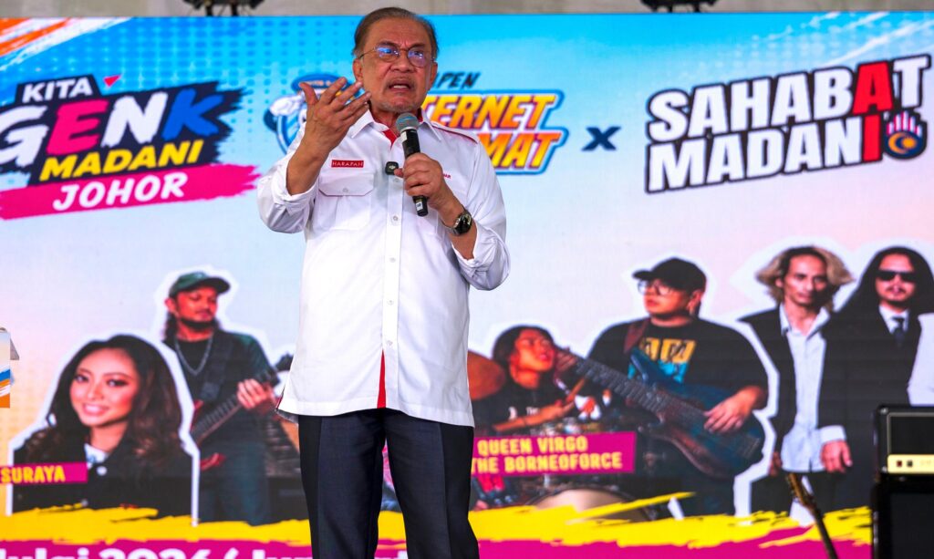 Anwar urges Johor voters to choose capable leaders