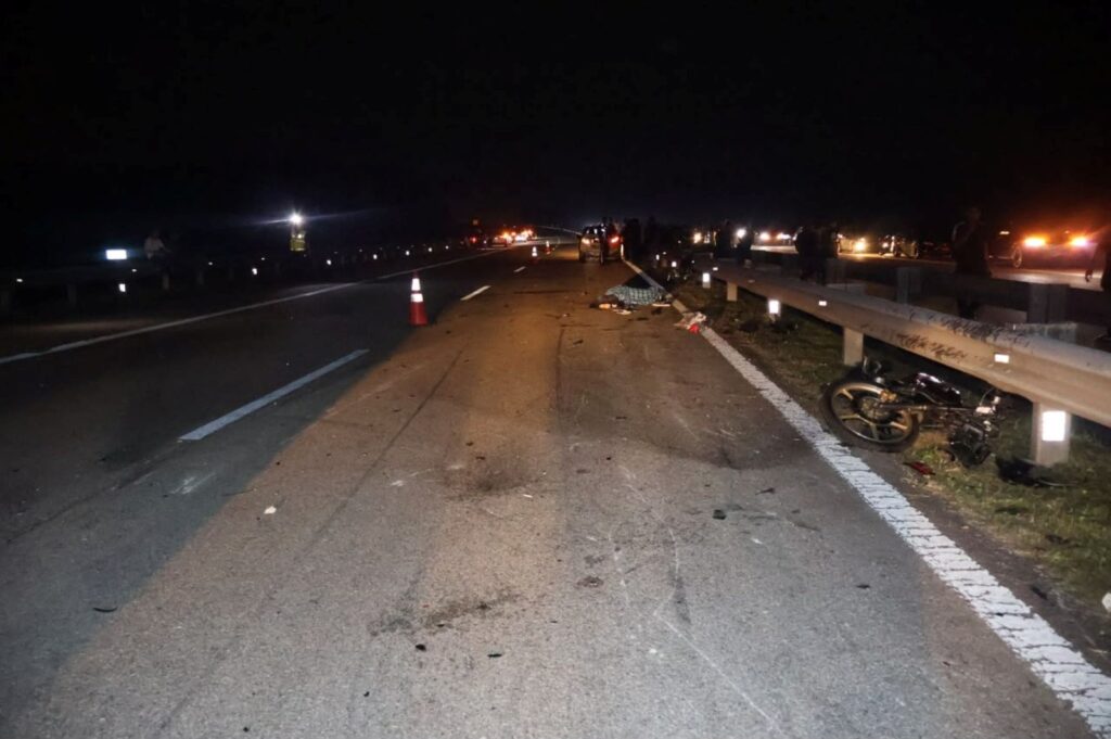 East Coast Expressway crash ends in tragedy: 4 dead, 20 injured