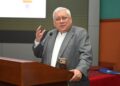 AHMAD Azam Ab Rahman semasa berucap ketika Sidang Pakar 2.0 Pemerkasaan Warga Emas: Ke Arah Keadilan Sosial Menjelang 2030 yang berlangsung Universiti Islam Antarabangsa Malaysia (UIAM) hari ini.