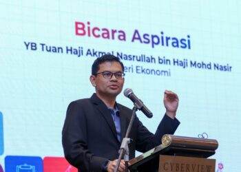CYBERJAYA 17 JULAI 2026 - Menteri Ekonomi, Akmal Nasrullah Mohd. Nasir berucap pada Sesi Libat Urus Ekosistem Pemula Teraju: Suara, Visi dan Aspirasi di Cyberview Resort & Spa, Cyberjaya di sini, hari ini. GAMBAR : FAISOL MUSTAFA