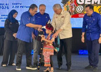AHMAD Zahid Hamidi hadir pada Program Gerakan Massa Masyarakat Desa (GEMA@KKDW) Peringkat Negeri Sembilan di Felda Palong 8, Jempol hari ini.