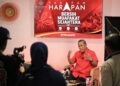 AMINUDDIN Harun pada sidang akhbar di Port Dickson hari ini.-UTUSAN/MOHD. SHAHJEHAN MAAMIN.