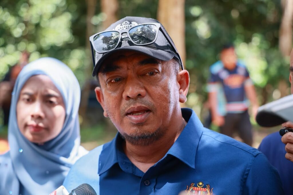 Unregistered marriages, parental neglect cited as causes for late birth registrations in Malaysia