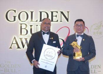 Mossco Woo Chin Teck dan Subha Sathiamoorthy menerima Anugerah  Golden Bull 2026