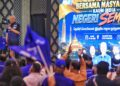 AHMAD Zahid Hamidi ketika berucap pada Majlis Bersama Masyarakat Kaum India di Negeri Sembilan di Lukut, Port Dickson malam tadi.-UTUSAN/MOHD. SHAHJEHAN MAAMIN.