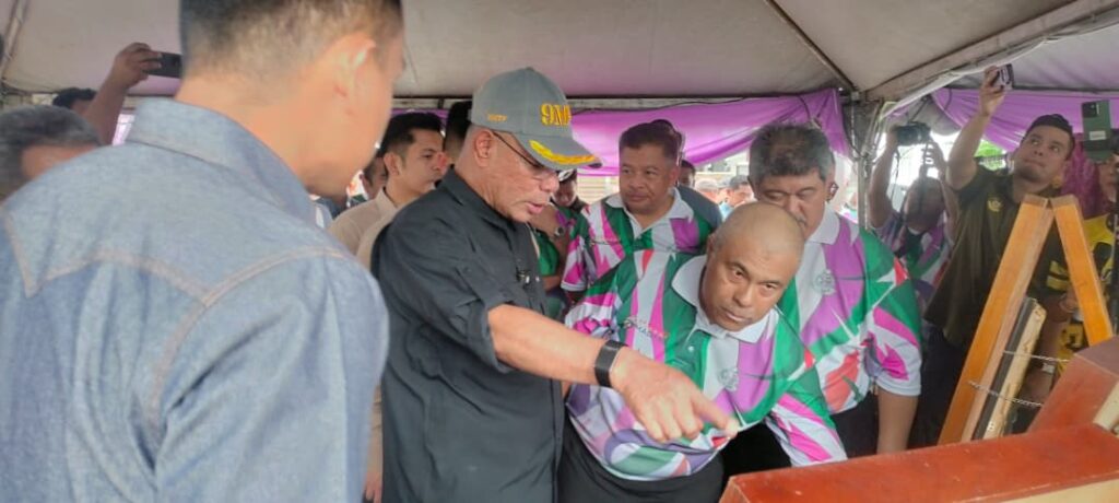 UNHCR cardholders, refugees subject to Malaysian law, can be deported