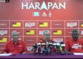 FAHMI Fadzil semasa sidang akhbar PH di Seremban hari ini.