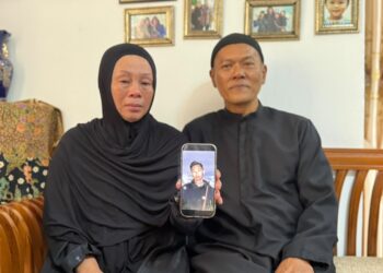 ZULFAH Fadliani, ibu kepada Allahyarham Ahmad Shah Ahmad Ros, 26, rakyat Malaysia yang maut akibat ditikam selepas dipercayai cuba membantu rakannya yang diserang sekumpulan lelaki di Korea Selatan semalam, berharap kerajaan dapat membantu mempercepatkan proses membawa pulang jenazah anaknya ke tanah air untuk dikebumikan.