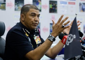 Pengarah Jabatan Siasatan dan Penguatkuasaan Trafik, Datuk Seri Muhammed Hasbullah Ali pada sidang akhbar Prestasi Op Mabuk bagi Tempoh Januari-Jun 2026, di Ibu Pejabat Polis Bukit Aman, di sini hari ini. -UTUSAN/SHIDDIEQIIN ZON