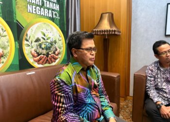MOHD. Fauzi ditemui selepas Majlis Kemuncak Sambutan Hari Tanah Negara Ke-10 di Putrajaya.