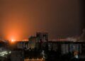 LETUPAN akibat serangan peluru berpandu Russia di Kyiv semalam. - AFP