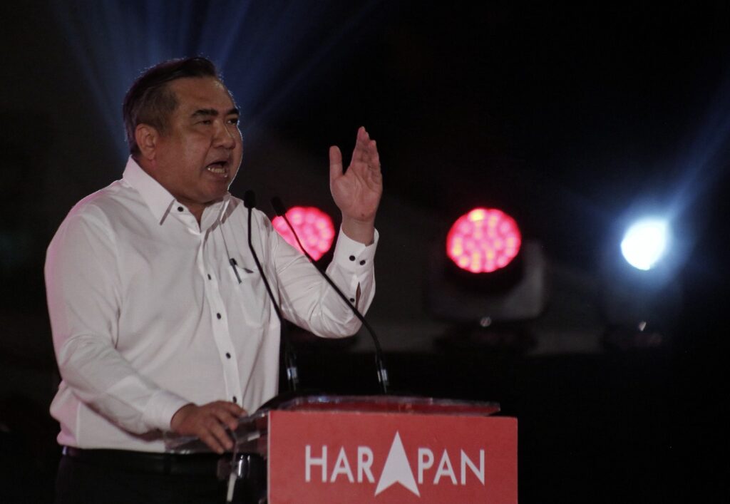 Anthony Loke advises Ahmad Zahid to avoid arrogant statements