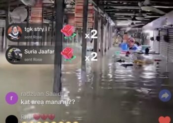 TANGKAP layar menerusi siaran langsung di aplikasi TikTok.