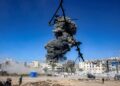 TENTERA Israel membunuh 12 individu dalam konumiti bola sepak di Gaza. - AFP