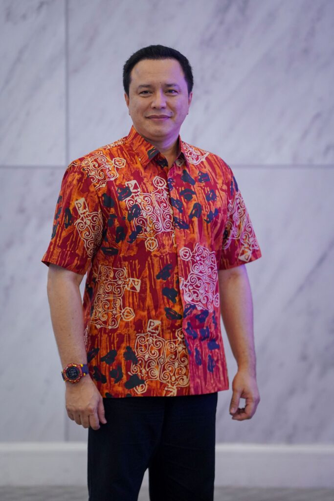 Celebrities must uphold image when portraying uniformed roles