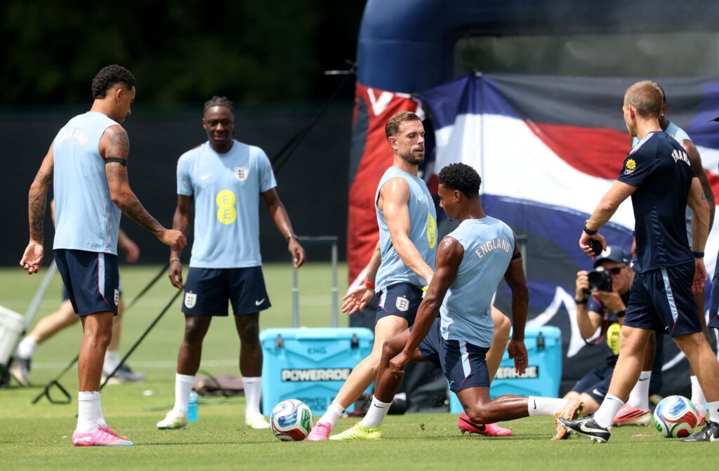 England Faces High-Altitude Challenge at Azteca Against Mexico