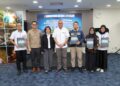 NARENDRAN Maniam (tengah) semasa majlis pertukaran dokumen MoU baru-baru ini.