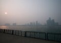 JEREBU melanda langit bandar Detroit semalam. - AFP