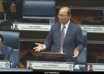 Madius Tangau pada persidangan DUN Sabah.