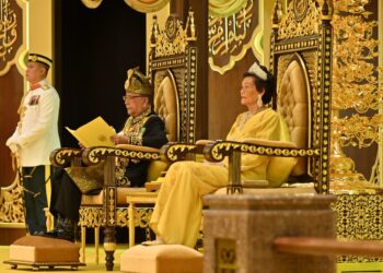 SULTAN Sallehuddin Sultan Badlishah bertitah pada Istiadat Menyembah Tahniah dan Penganugerahan Darjah-Darjah serta Bintang-Bintang Kebesaran sempena Sambutan Ulang Tahun Hari Keputeraan Sultan Kedah ke-84 di Istana Anak Bukit, Alor Setar, hari ini.