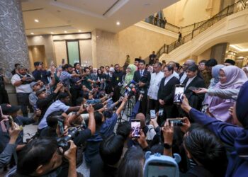 SYED Saddiq Abdul Rahman semasa sidang akhbar di Istana Kehakiman, Putrajaya hari ini.-UTUSAN/FAISOL MUSTAFA